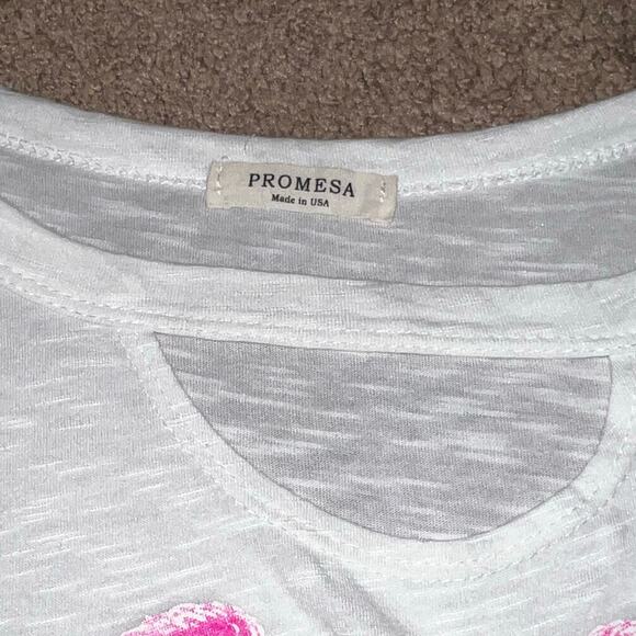 Promesa White Slubbed Tee Pink Flamingos Short Sleeve Cutout Neckline MED USA - Picture 8 of 8